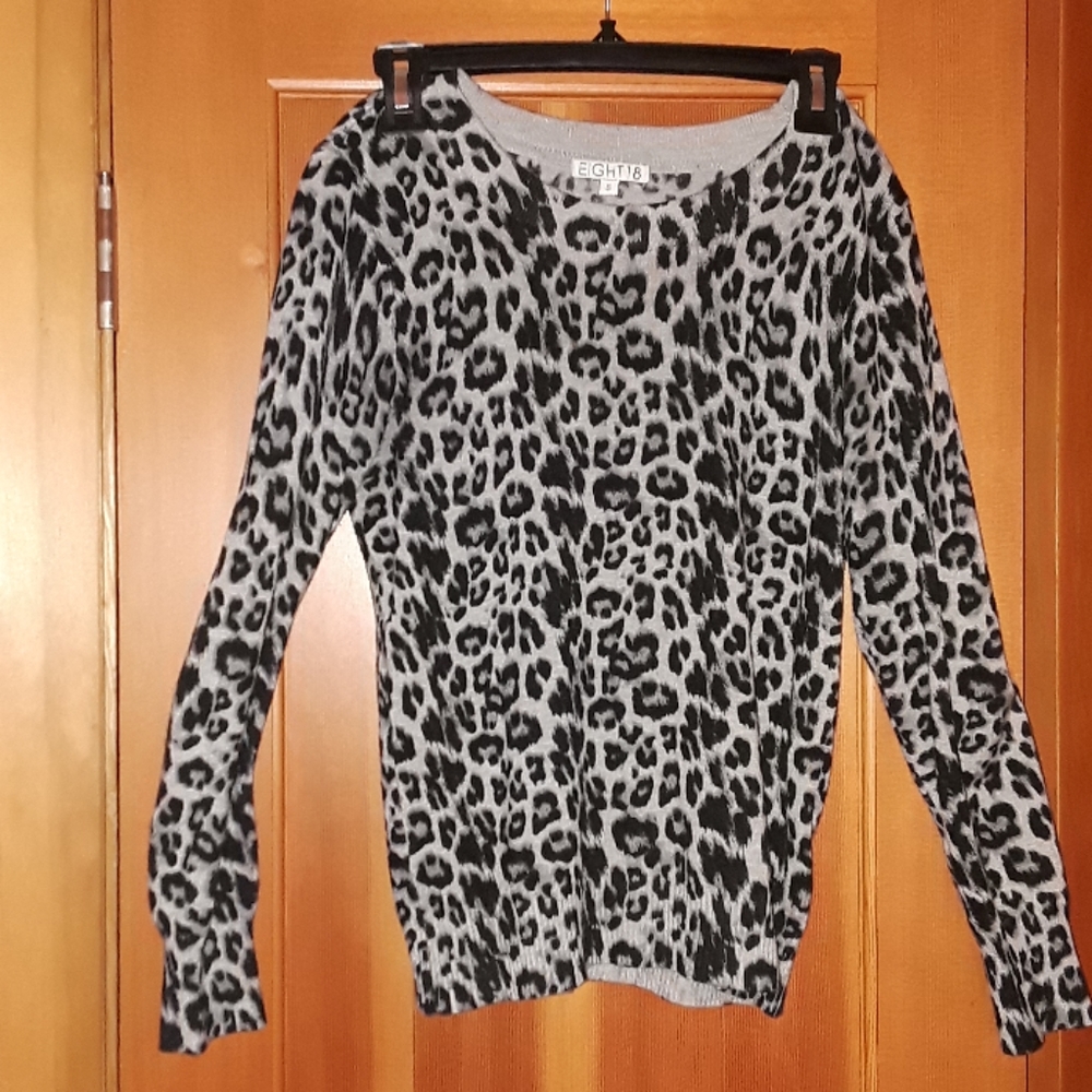 Cute Fitted Leopard Print Pullover